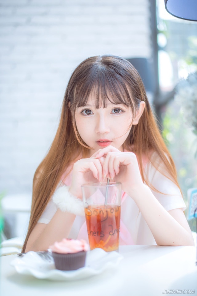 惯性决定国家越大，政权越长，不治也是如此，空出一两年，搞搞搞不清的，加点自然灾害，地方来一点小骚乱，各部看看热闹，心腹想想办法，才是治国长久之计。没灾怎么救，没乱怎么平，没匪怎么剿，不救灾不平乱不剿匪，皇上不就只剩下性生活了。——韩寒《长安乱》